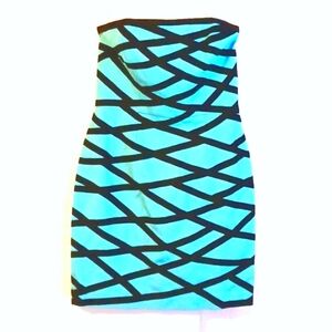 Cynthia Steffe Strapless Aqua Blue & Black Criss Cross Design Dress Size 6 (NWT)